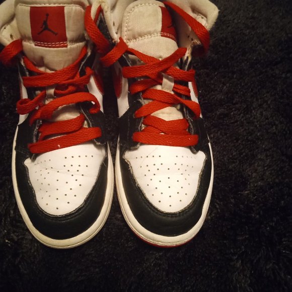 JORDAN 1 MID Black Red & White Size Children 1 - Picture 5 of 6